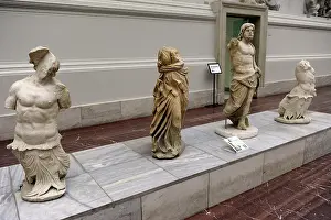 Eumenes: Pergamon Altar. Statue. Detail