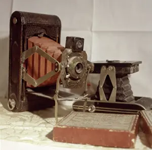 Cameras: Period cameras and plates