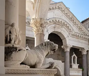 Diocletians: Peristyle, Diocletian's Palace, Split, Croatia