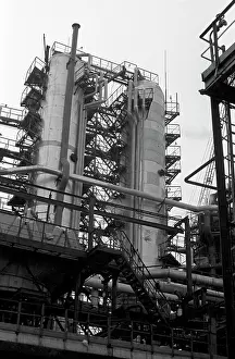 Installations: Perm petroleum refinery, 1975