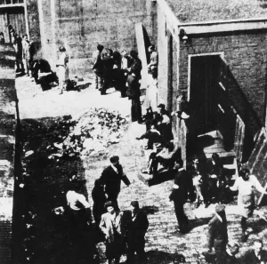 Deportation: Persecution of Jews: transit camp in Amsterdam