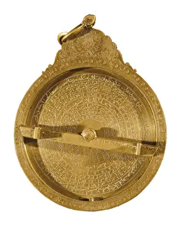 Islamics: Persian astrolabe from 17th century. FRANCE. ZLE-DE-FRANCE
