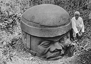 Titicaca: PERU/MASSIVE OLMEC HEAD