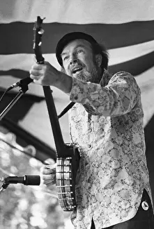 Pete: Pete Seeger, 1975