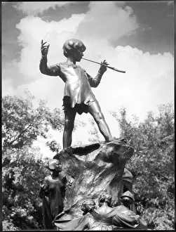 Frampton: PETER PAN STATUE