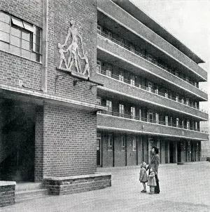 Oct24: Peter Peri bas-reliefs on Lambeth housing estate
