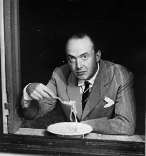 Spaghetti: Peter Thorneycroft eating spaghetti