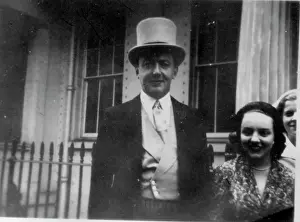 Railings: Peter Thorneycroft and friends, Eaton Square, London