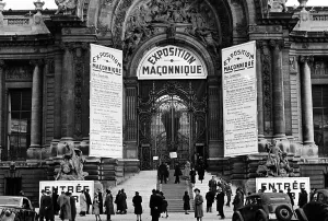 Freemasons: Petit Palais in Paris, 1940
