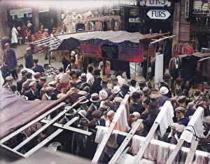 Oncolourisedpic: Petticoat Lane 1930s