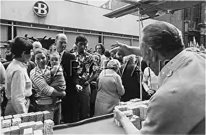 Stallholder: PETTICOAT LANE MARKET