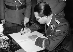 Reichsleiter: Philipp Bouhler