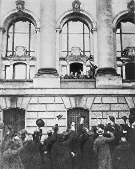 Scheidemann: Philipp Scheidemann proclaims the Republic, 1918