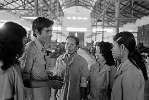 Weavers: Phnom Penh Textile Factory