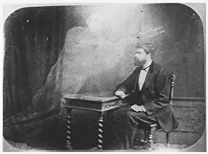 Sitter: PHOTO BY BOURSNELL