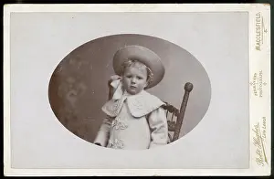 Fastened: PHOTO/BOY IN SAILOR HAT