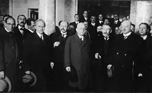 Scialoja: On the photo in the front row: the Italian Foreign