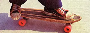 Sneaker: Photo of a skateboarder