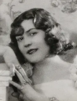 Entrepreneurs: Photo studio owner Olga von Wlassics
