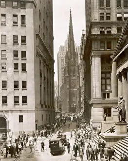 Dominating: PHOTO, WALL STREET 1929