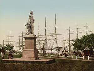 Mast: Photochrom print of the Statue of William Peel