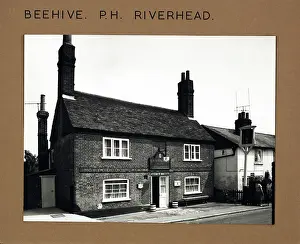 Beehive: Photograph of Beehive PH, Riverhead, Kent