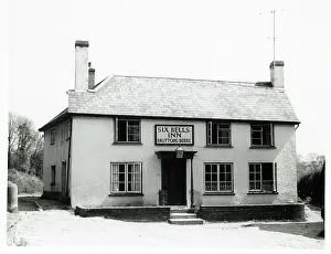 Honiton: Photograph of Six Bells PH, Honiton, Devon