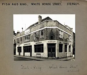 Stepney: Photograph of Fish & Ring PH, Stepney, London