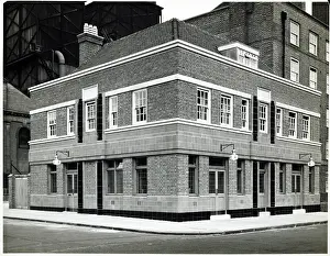 Edgware: Photograph of Phoenix PH, Edgware, London