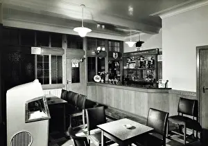 Edgware: Photograph of Phoenix PH, Edgware, London