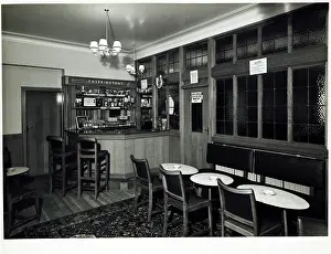 Edgware: Photograph of Phoenix PH, Edgware, London