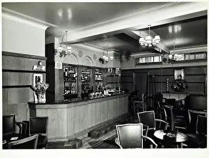 Edgware: Photograph of Phoenix PH, Edgware, London