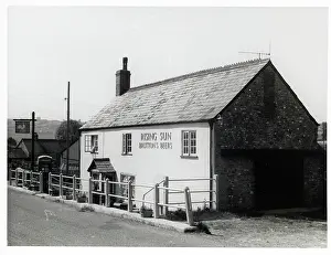 Chard: Photograph of Rising Sun PH, Chard, Somerset