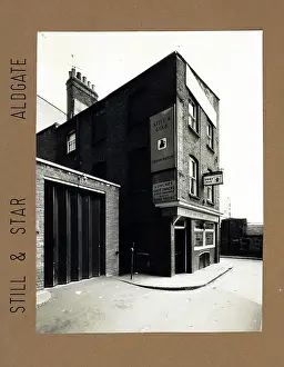 Aldgate: Photograph of Still & Star PH, Aldgate, London