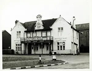 Chard: Photograph of Victoria Hotel, Chard, Somerset