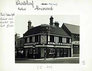 Gravesend: Photograph of Wheatsheaf PH, Gravesend, Kent