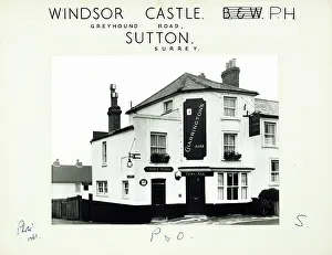 Overton: Photograph of Windsor Castle PH, Sutton, Surrey