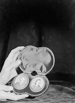 Cameo: What to do with your photographs 8/8