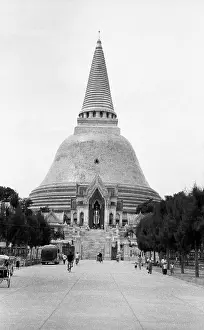 Phra: Phra Pathom Chedi in Thailand
