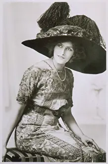 Adelphi: Phyllis Le Grand