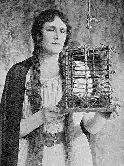Neilson: Phyllis Neilson-Terry in scene from film Boadicea (1927)