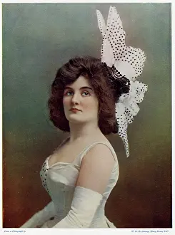 Headdresses: Phyllis Rankin