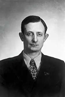 Yuli: Physicist Yu. Khariton