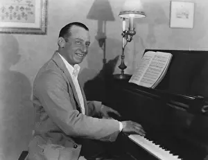 Jmlook: Piano player