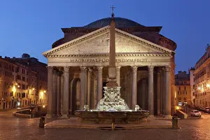 Rotonda: Piazza della Rotonda at dawn showing the Rameses
