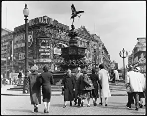 Overcoats: PICCADILLY CIRCUS