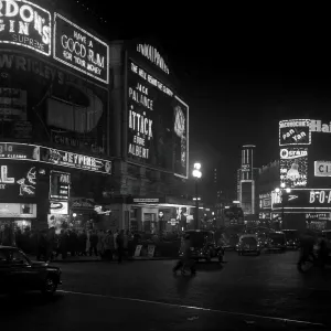 Osram: Piccadilly Circus at night, London