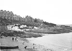 Pickie: Pickie Rocks and Strand, Bangor