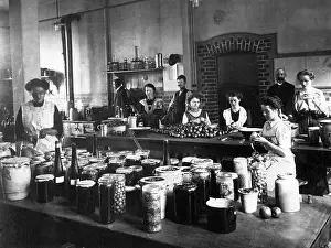 Trier: Pickling of fruit, 1915