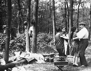 Leash: Picnic in Grunewald, 1926